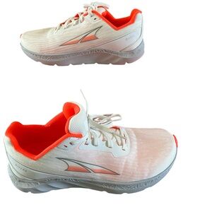 ALTRA Rivera Women's Size 7 White Knit Active Running Shoes ALOA4VQV161
